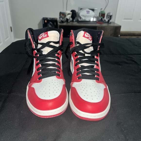 Air jordan 1s - Picture 2 of 3